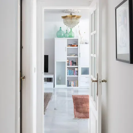 Spacious Terrace & Stunning Views Apartman *